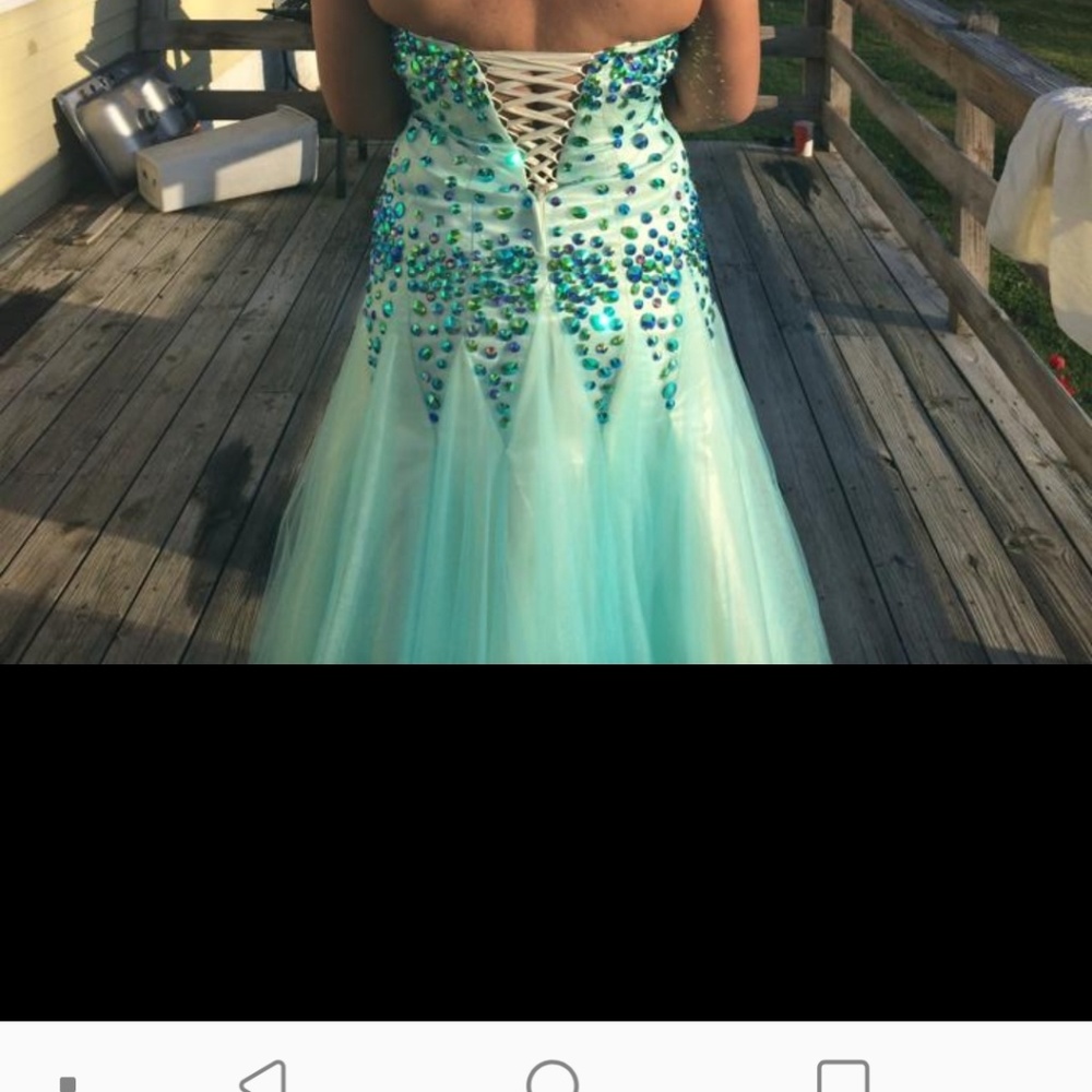 Dress - Picture 2 of 2